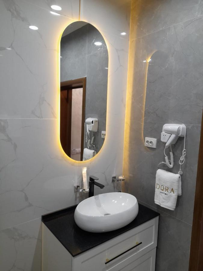 Dora Hotel Шымкент Экстерьер фото