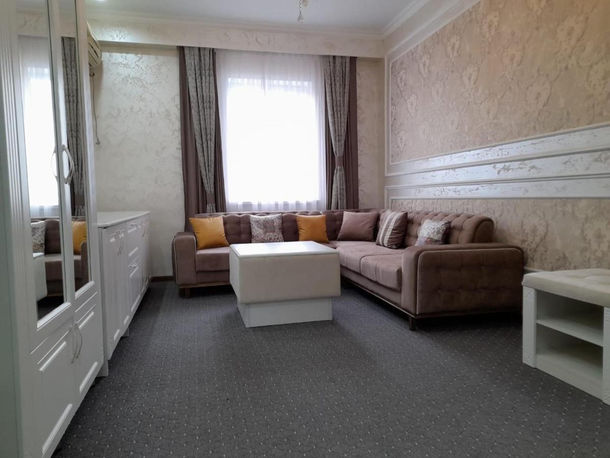Dora Hotel Шымкент Экстерьер фото