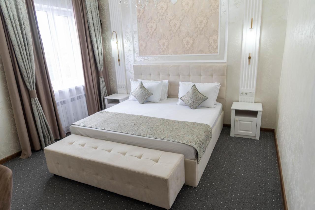 Dora Hotel Шымкент Экстерьер фото