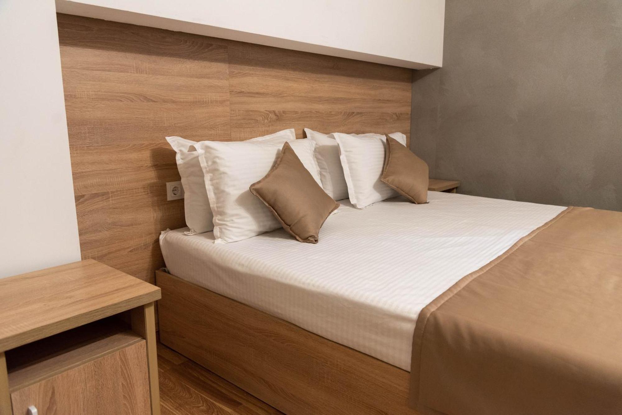Dora Hotel Шымкент Экстерьер фото